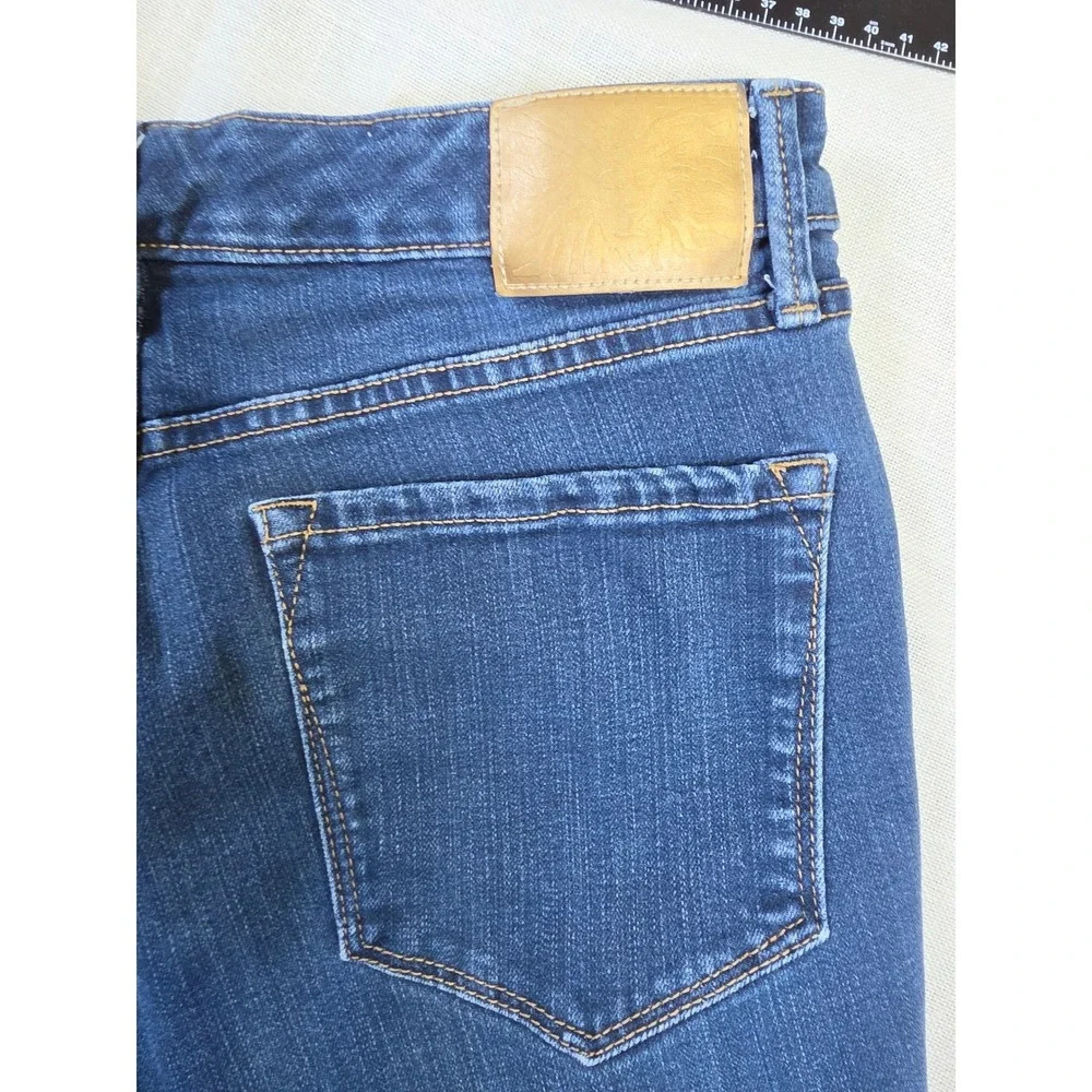 Anne Klein Bermuda Denim Shorts Dark Wash Raw Hem Stretch Size 10